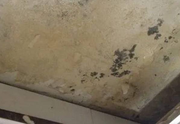抚顺市阳台漏水维修公司分享下抚顺市卫生间渗水维修需要注意哪些问题。
